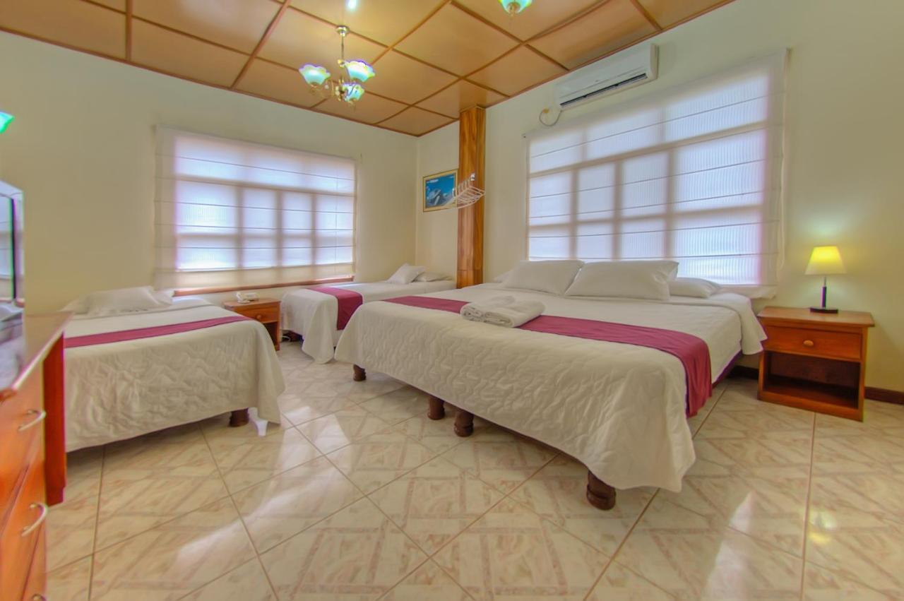 Hotel San Vicente Galapagos Puerto Villamil Esterno foto
