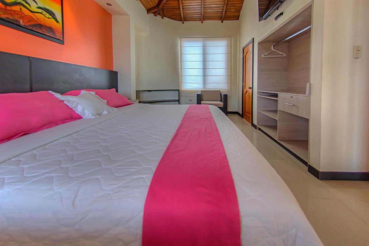 Hotel San Vicente Galapagos Puerto Villamil Esterno foto