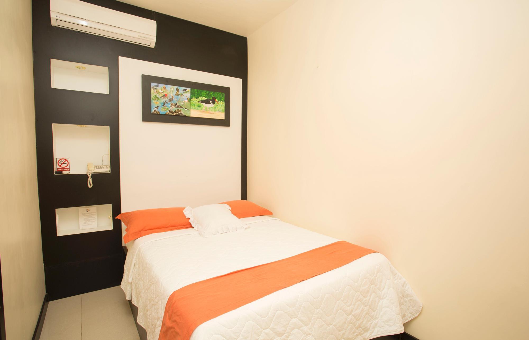 Hotel San Vicente Galapagos Puerto Villamil Esterno foto