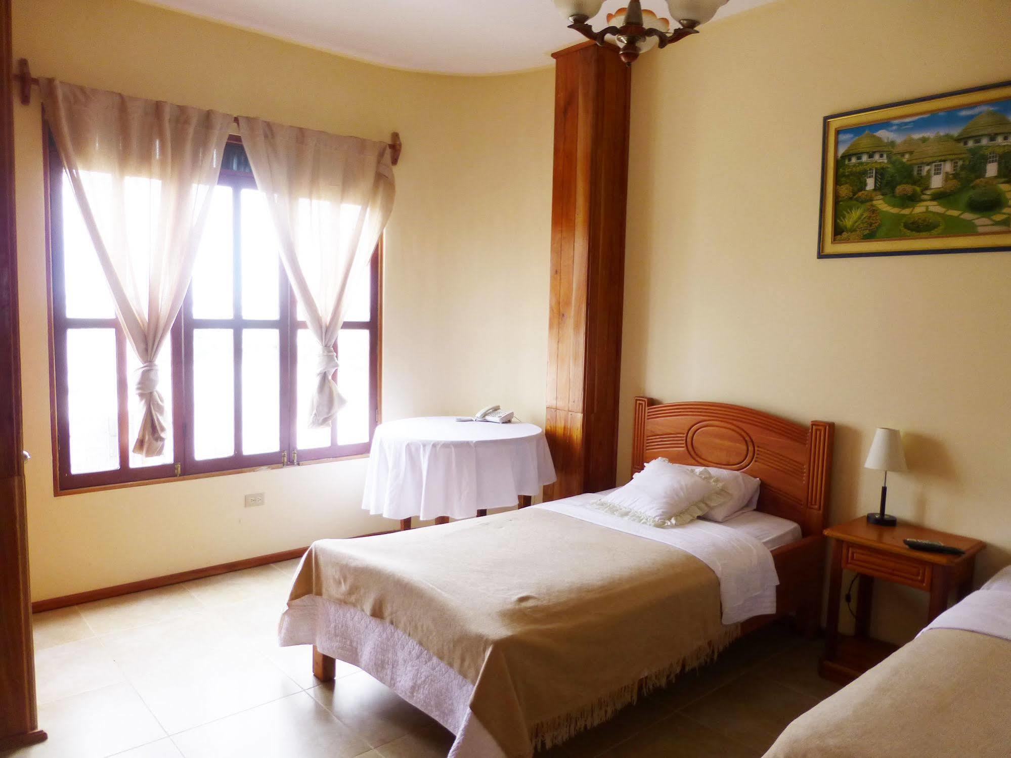 Hotel San Vicente Galapagos Puerto Villamil Esterno foto