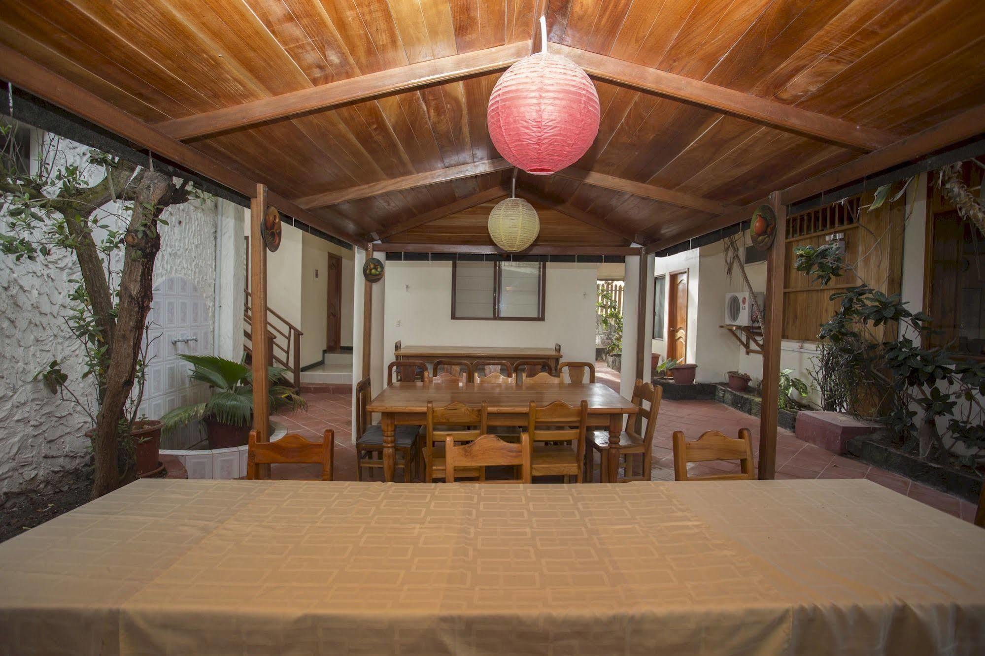 Hotel San Vicente Galapagos Puerto Villamil Esterno foto