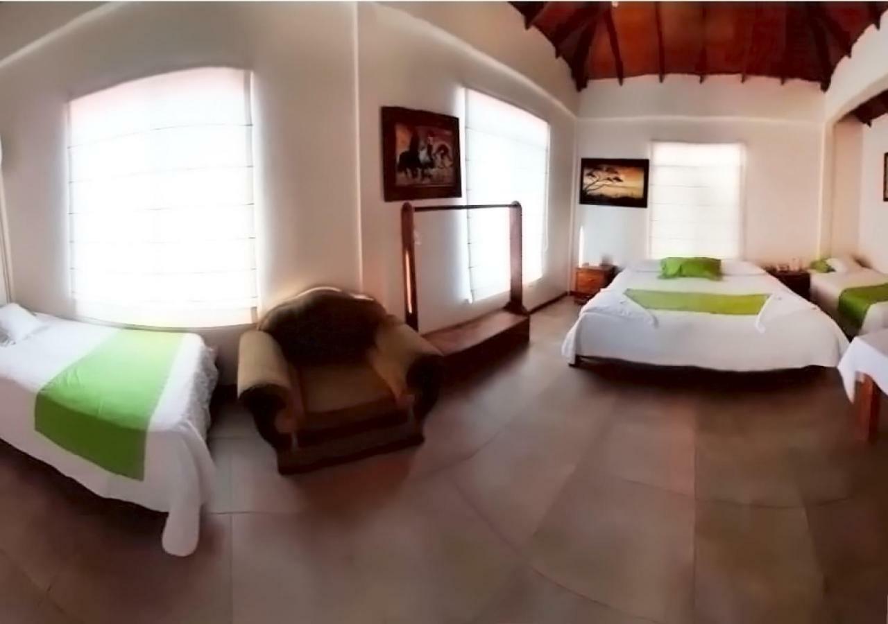 Hotel San Vicente Galapagos Puerto Villamil Esterno foto